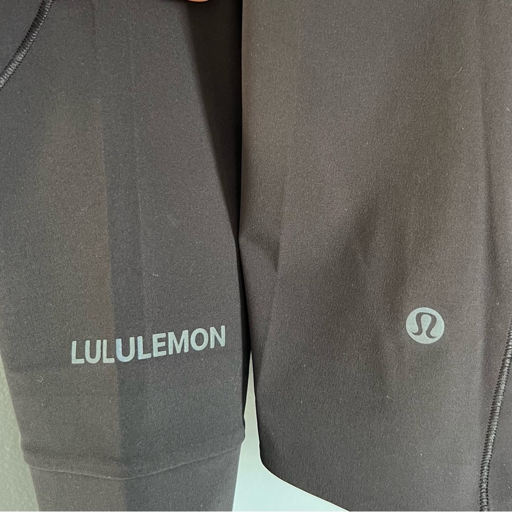 lululemon athletica Mist Over Windbreaker Jacket Black 8 - Picture 7 of 8